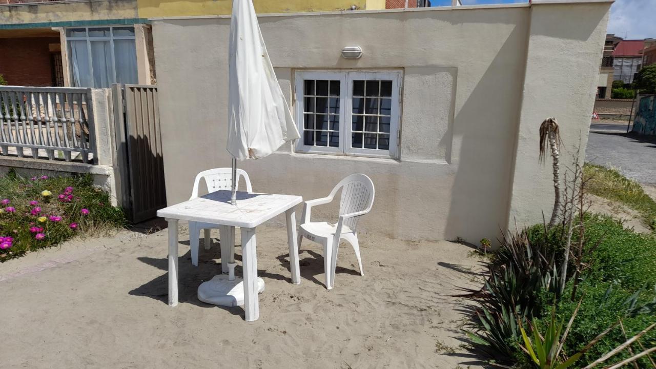 Casina Sulla Sabbia Torvaianica Exterior foto